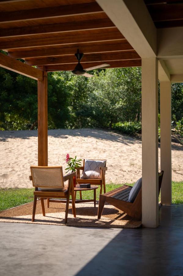 Niketh Villa Komari Arugambay エクステリア 写真