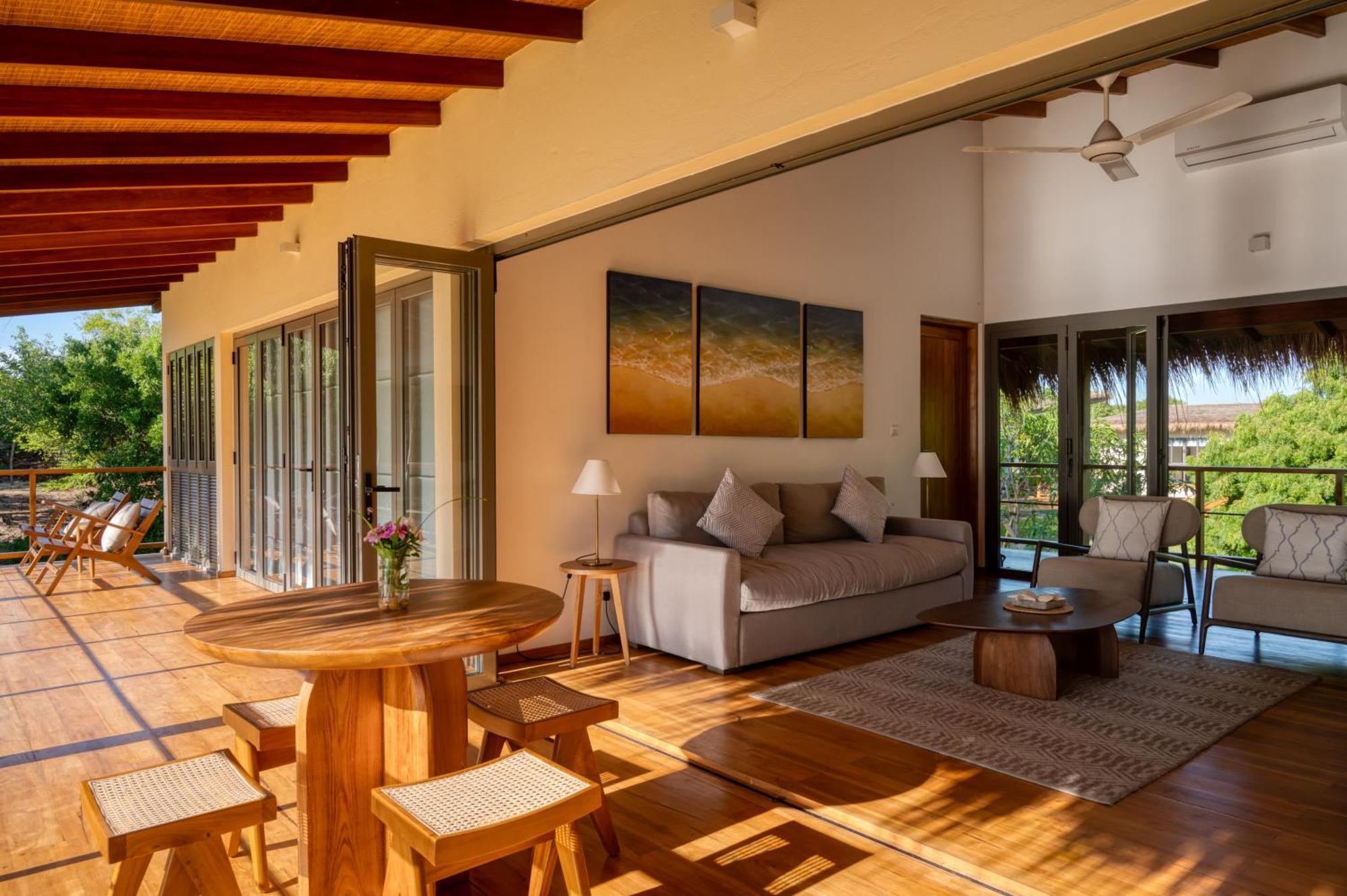 Niketh Villa Komari Arugambay エクステリア 写真