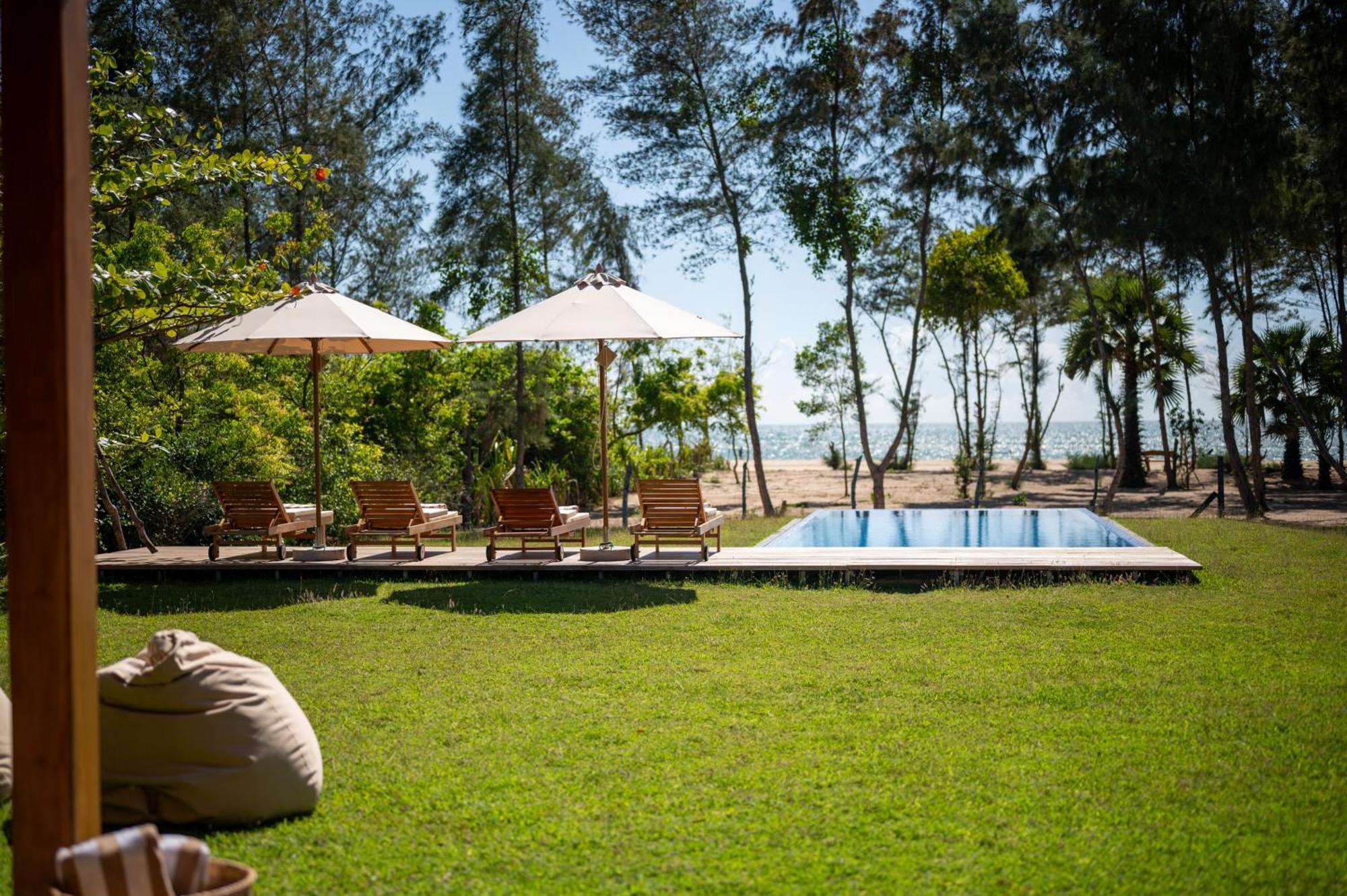 Niketh Villa Komari Arugambay エクステリア 写真