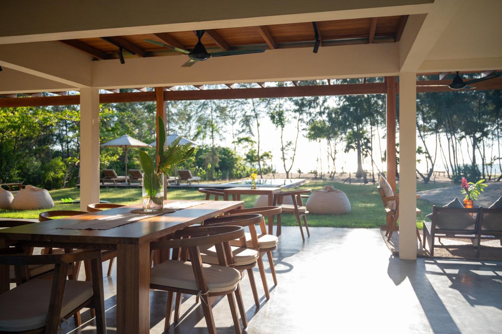 Niketh Villa Komari Arugambay エクステリア 写真