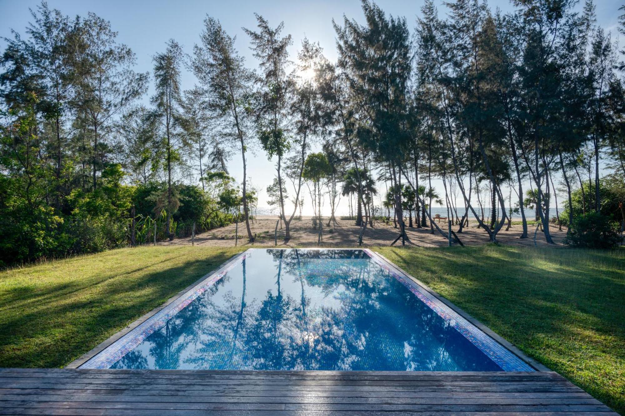 Niketh Villa Komari Arugambay エクステリア 写真