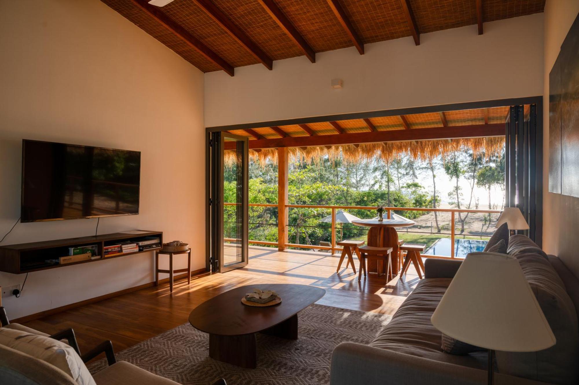 Niketh Villa Komari Arugambay エクステリア 写真