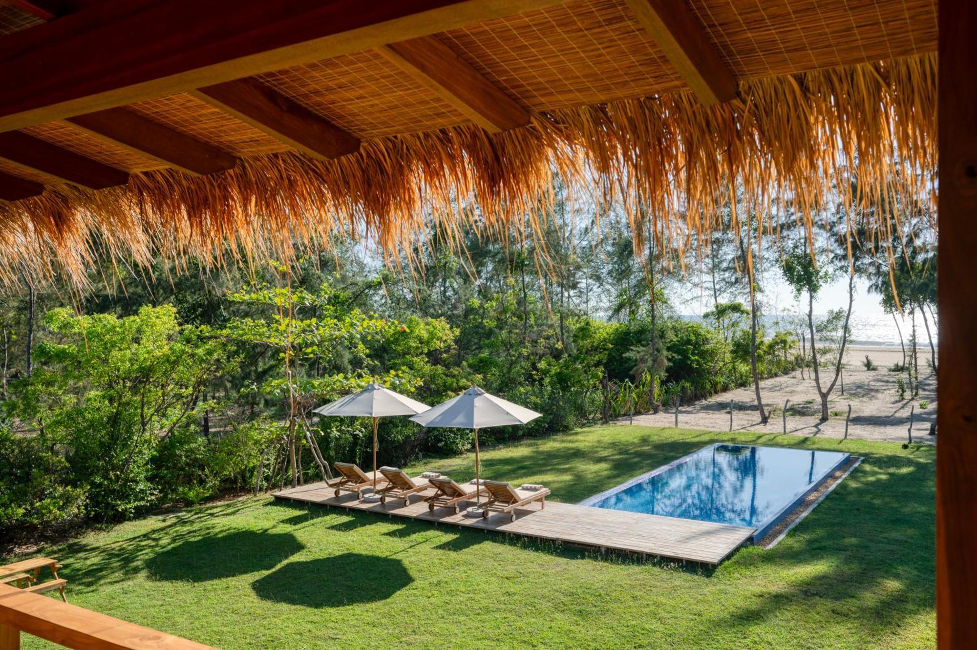 Niketh Villa Komari Arugambay エクステリア 写真