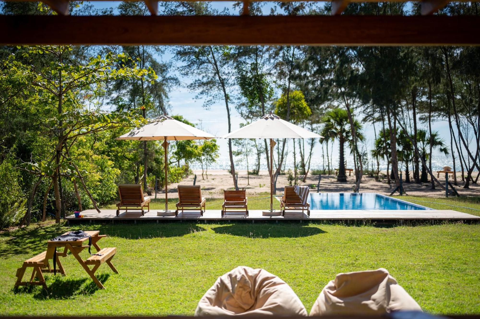 Niketh Villa Komari Arugambay エクステリア 写真